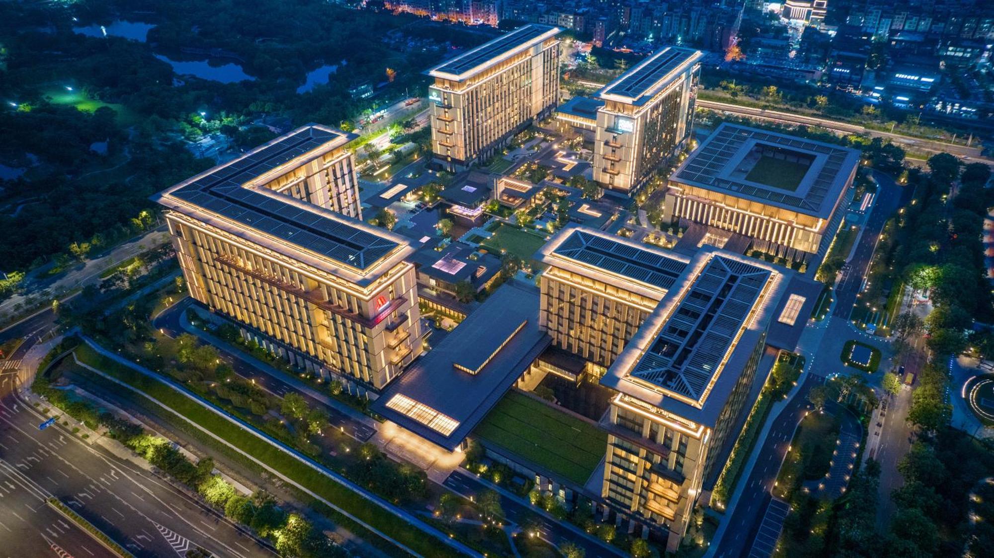 Отель Element Guangzhou Baiyun Экстерьер фото