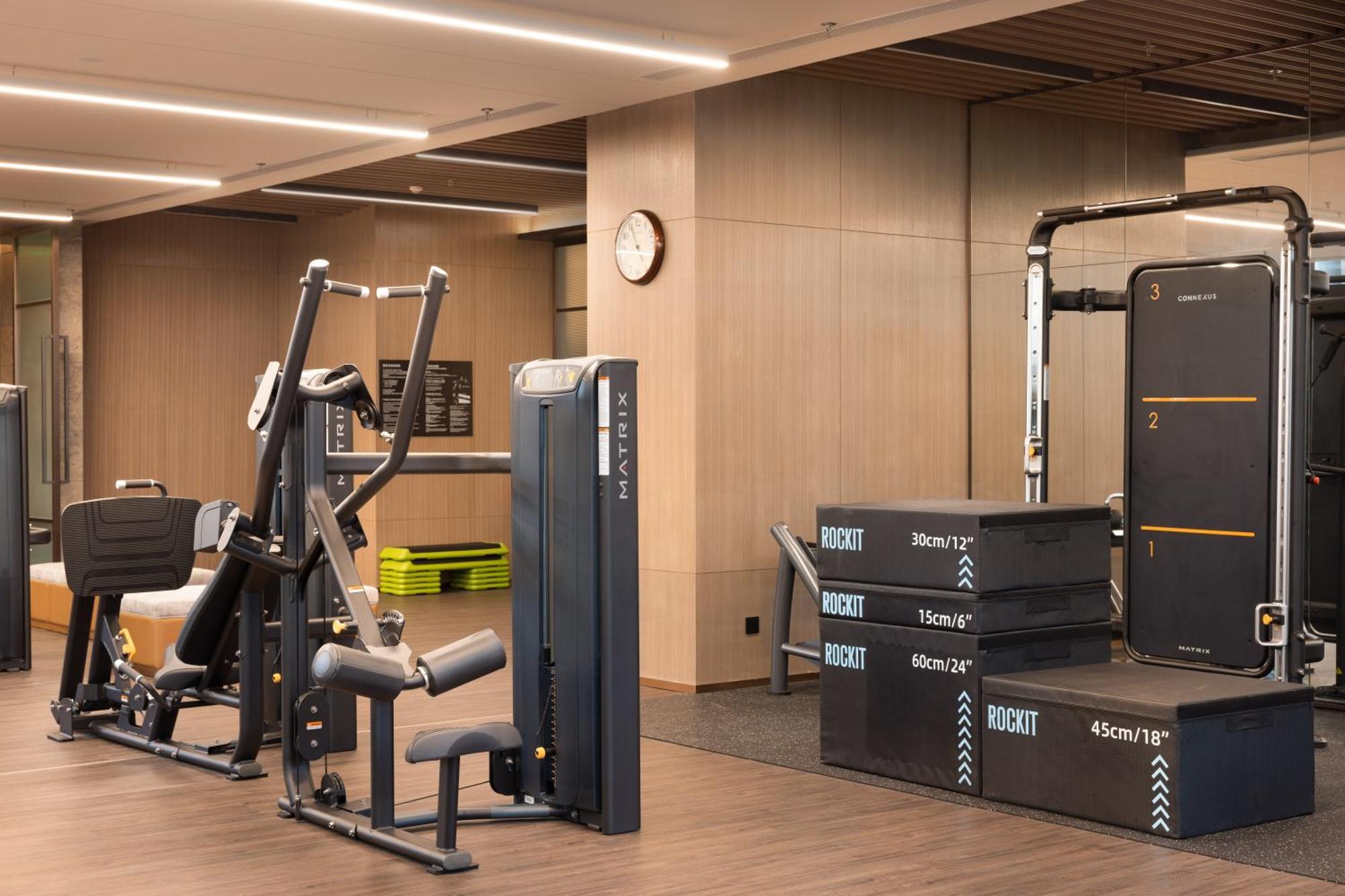 Отель Element Guangzhou Baiyun Экстерьер фото
