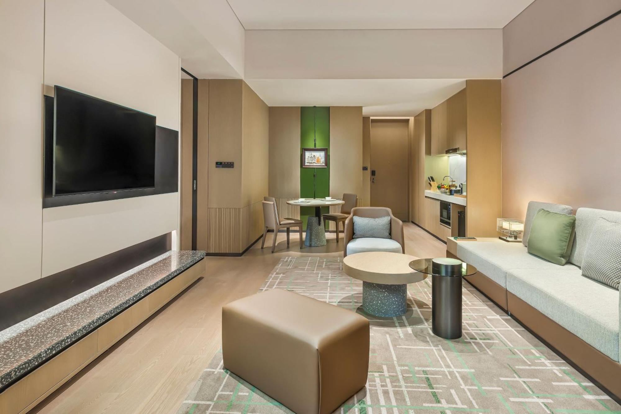 Отель Element Guangzhou Baiyun Экстерьер фото
