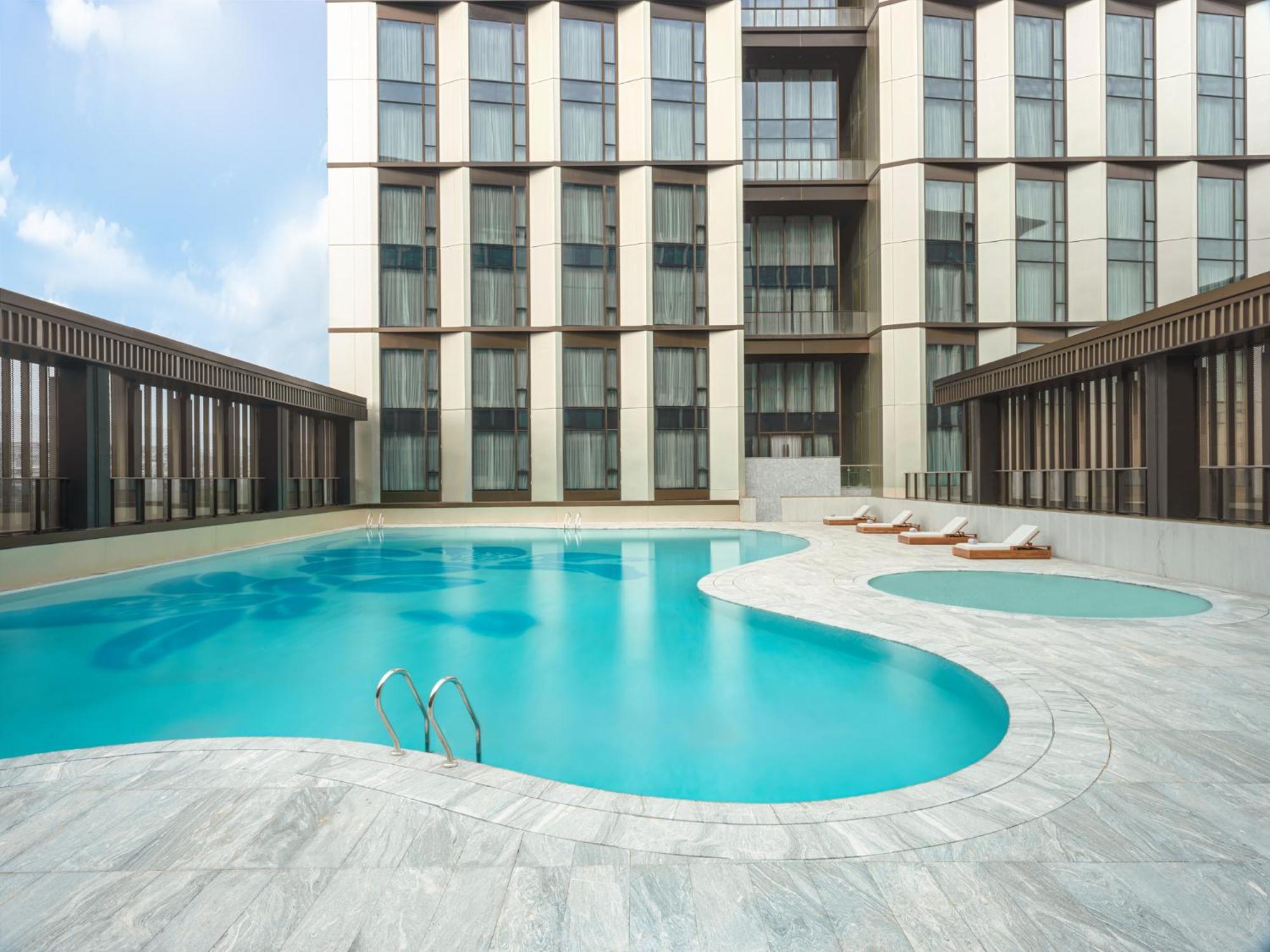 Отель Element Guangzhou Baiyun Экстерьер фото